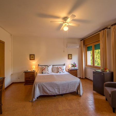 Hotel La Feluca 포르토페라이오 외부 사진