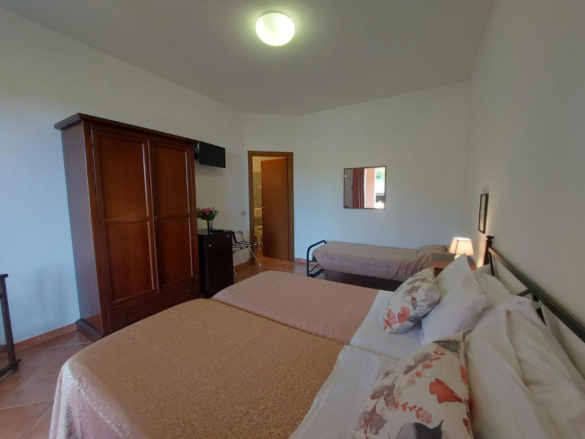 Hotel La Feluca 포르토페라이오 외부 사진