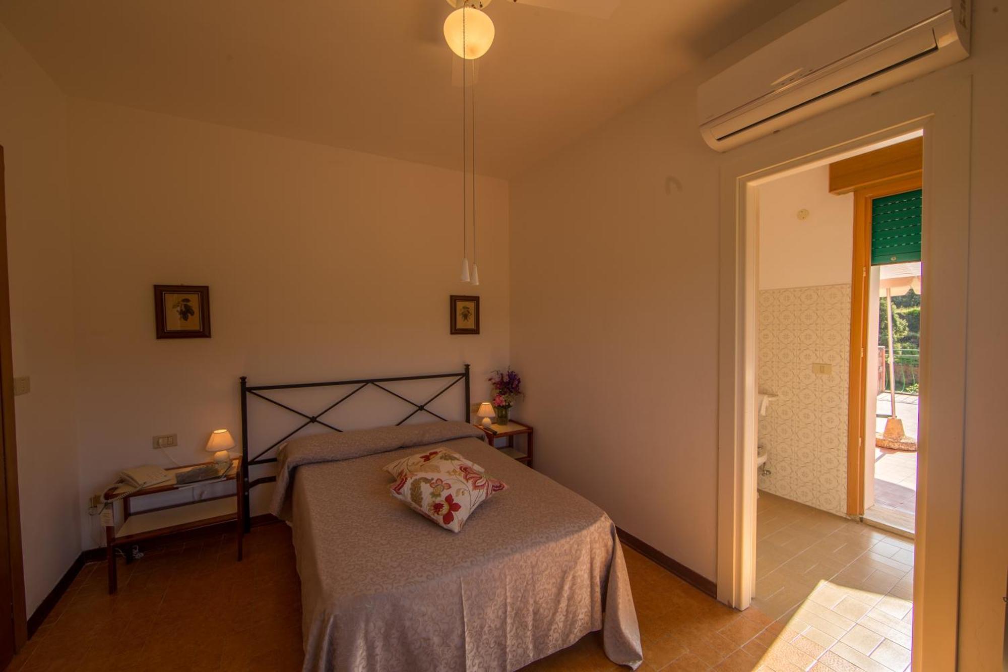 Hotel La Feluca 포르토페라이오 외부 사진